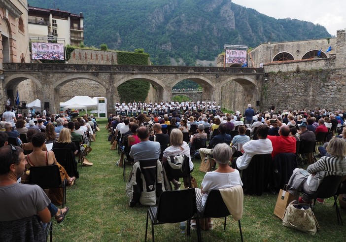 Sulle note dei Carmina Burana Confartigianato Imprese Cuneo ha presentato il volume dedicato alle &quot;Passeggiate gourmet&quot;