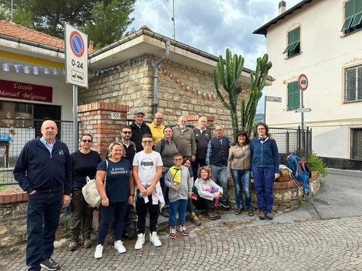 Imperia, una camminata tra gli olivi alla scoperta di Costa d'Oneglia