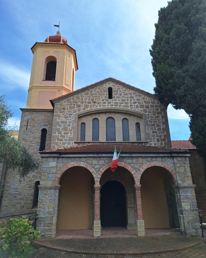 Bordighera, nuovo impianto di climatizzazione all’ex chiesa Anglicana: iniziati i lavori