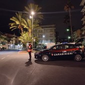 Bordighera: lite tra due uomini in via Vittorio Emanuele, uno dei due in gravi condizioni all'ospedale