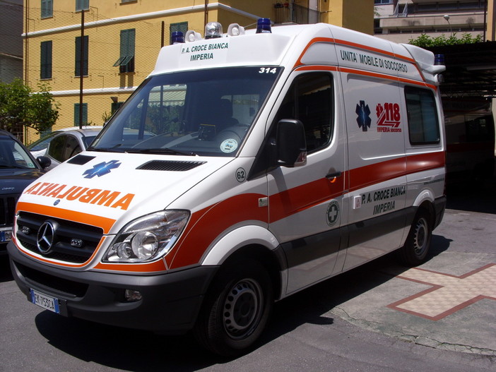 Imperia: soccorsi al Prino per una 83enne che ha rischiato di annegare