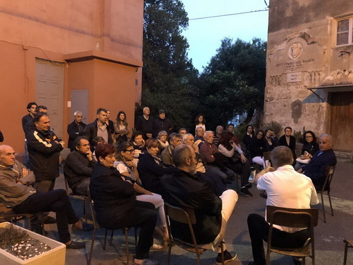 Imperia: il candidato Sindaco Claudio Scajola, ieri sera, ha incontrato la comunità di Poggi