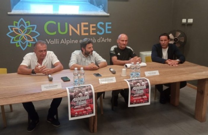 Boxe: presentati i campionati italiani U22 maschili e femminili, appuntamento a Roccaforte Mondovì (VIDEO)