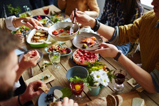 Da venerdì in Liguria Helpcode e Coldiretti insieme nella campagna 'Sf_Amarsi&quot; per educare i bimbi a una sala alimentazione