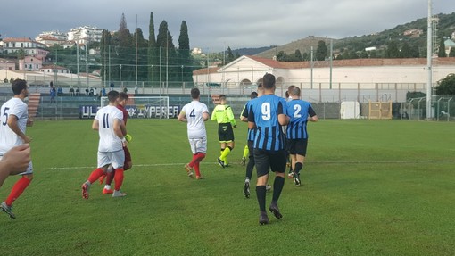 Calcio, Eccellenza. Imperia, pokerissimo al Molassana nel segno dei giovani: neroazzurri sempre in testa