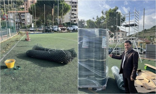 Vallecrosia, campo di calcetto alle 'Garibbe': iniziati i lavori di manutenzione (Foto)