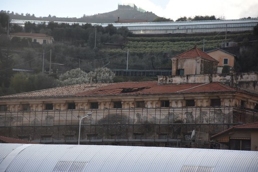 Taggia: crolla parte del soffitto di Palazzo Spinola, sopralluogo dei Vigili del Fuoco