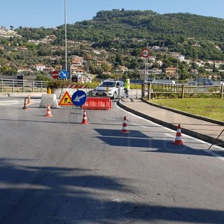 Camporosso: iniziati gli interventi di manutenzione al ponte dell'Amicizia, modifiche alla viabilità fino al 31 ottobre (Foto)