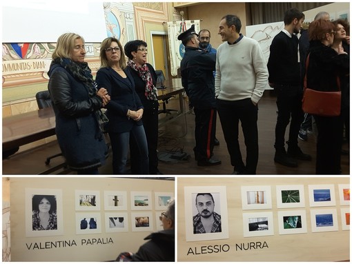 Diano Marina: inaugurata la mostra fotografica 'Sguardi', un'esposizione a cura di Davide Buscaglia