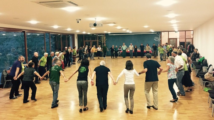 Bordighera: domenica prossima ai Giardini Lowe appuntamento con la musica occitana dei 'Controcanto'