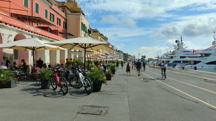 Imperia, dehors come a Lisbona in calata Cuneo: istituito un tavolo sul nuovo Piano tra Comune e operatori