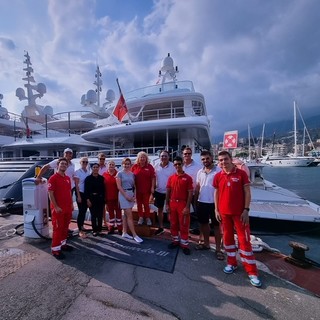 Armatore dona cambusa dello yacht alla Croce Rossa di Sanremo