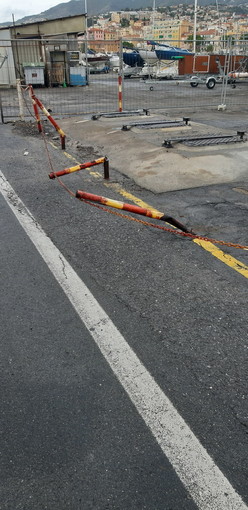 Sanremo: stato di degrado al porto vecchio, la segnalazione con foto di un cittadino