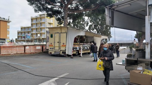 Diano Marina pensa a riqualificare viale Kennedy, trasferito il mercato