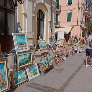 Diano Marina: in corso dì svolgimento la mostra di pittura collettiva ‘a cielo aperto’