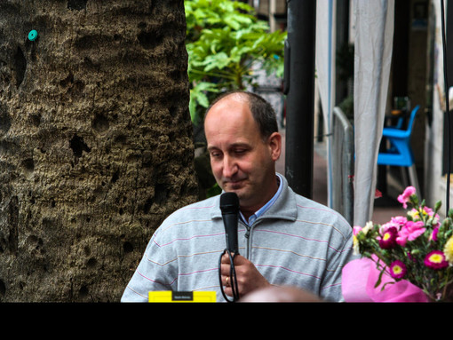 Imperia: Danilo Balestra presenta al salone del libro di Imperia il suo ultimo libro &quot;Ti salverò&quot;.