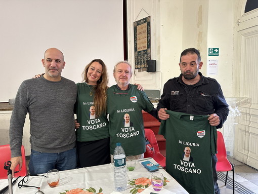 Nella foto, vicino a Toscano: Anastasiya Kudrina, Filippo Pellegrino, Danilo Muraglia