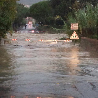 Allarme Maltempo, allagamenti e smottamenti nella notte: decine di interventi dei vigili del fuoco, i maggiori danni tra Sanremo e Imperia