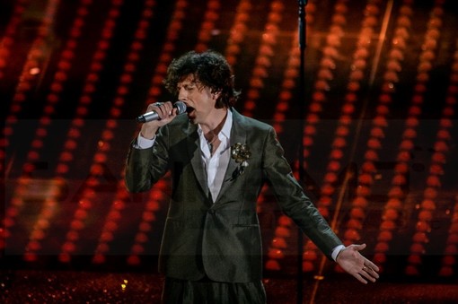 #Sanremo2017: &quot;un Festival che sarà ricordato per le troppe canzoni insignificanti&quot; per il nostro opinionista Antonio Augelli