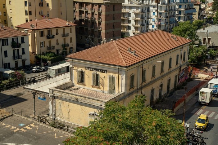 Non solo il parcheggio, tempi maturi anche per l'ex Stazione di Arma di Taggia: la convenzione è vicina