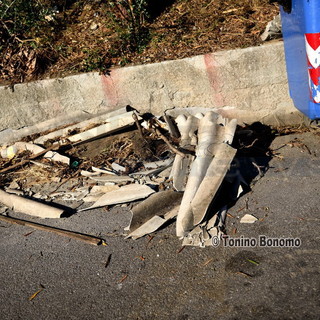 Imperia: lastre di Eternit in via Diano Calderina, l'allarme lanciato dal circolo ricreativo 'Gorlerese'