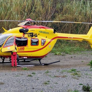 Taggia: uomo cade da una fascia in regione Periane, trasportato in ospedale con l'elicottero