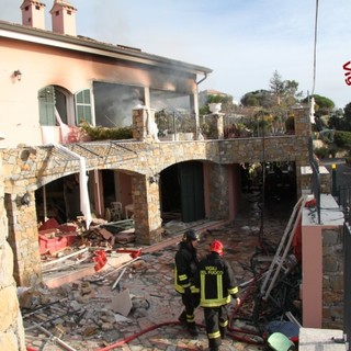 Sanremo: il video e le foto dall'interno della villa esplosa per una fuga di gas, morta una 77enne e ferito Gabriel Garko (FOTO e VIDEO)