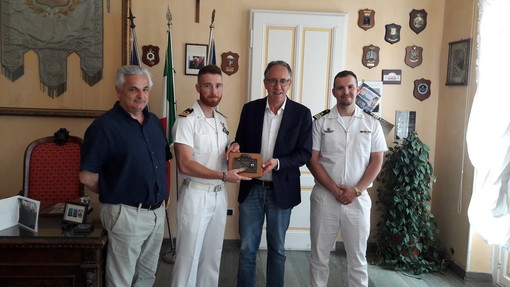 Sanremo: lunedì prossimo per la 'Festa della Marina Militare', approda in porto il cacciamine 'Viareggio'