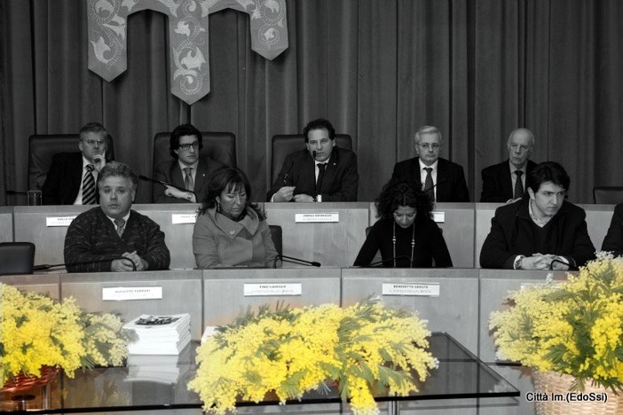 Imperia: per la Festa della donna incontro sull'Elogio delle Diversità' in Comune. Le foto