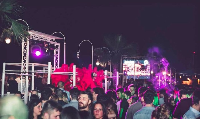 Questo sabato nuova serata assieme al Koko Beach di Imperia, la spiaggia musicale ad un passo dal mare