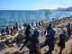 Ventimiglia: pensano di trovare meno controlli per via del maltempo, 150 migranti cercano di oltrepassare il confine