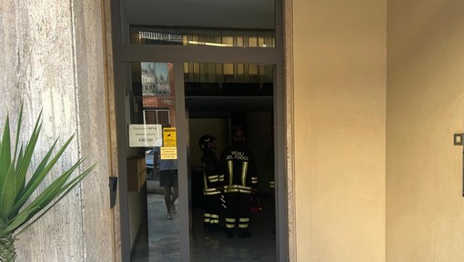 Sanremo, &quot;fuga di gas&quot; in corso degli Inglesi: scattano i controlli ma è un falso allarme (Foto)