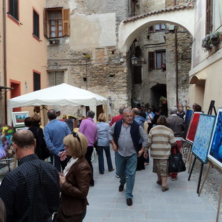 Vallecrosia: weekend con buona cucina e tanta musica nel centro storico