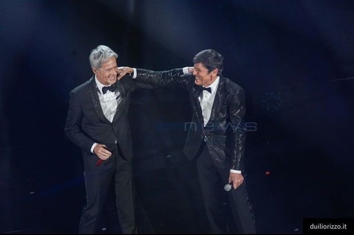 #Sanremo2018: Tommaso Paradiso in mezzo ai due “monumenti” Gianni Morandi e Claudio Baglioni