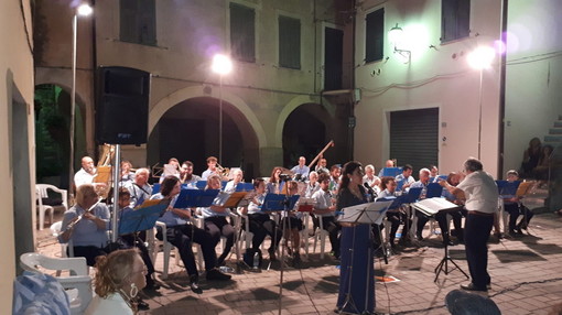 La festa patronale di San Bartolomeo al Mare allietata dalla banda 'Città di Alassio' (foto)