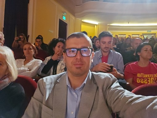 Elezioni Sanremo, il candidato sindaco Fulvio Fellegara alla proiezione del docufilm &quot;Food for Profit&quot; (foto)