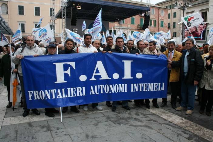 Emendamento direttamente dai Frontalieri per l'acconto del 'Bonus fiscale' per il 2014