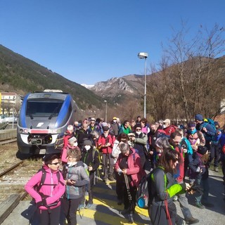 Un precedente flash mob del comitato spontaneo “Treno &amp; Parco per l’Europa”