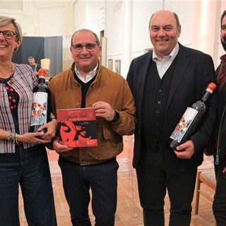 Castagnole della Lanze (AT): grande successo per lo spettacolo “Fiori di Faber” con Claudio Porchia e Christian Gullone (Fotogallery)