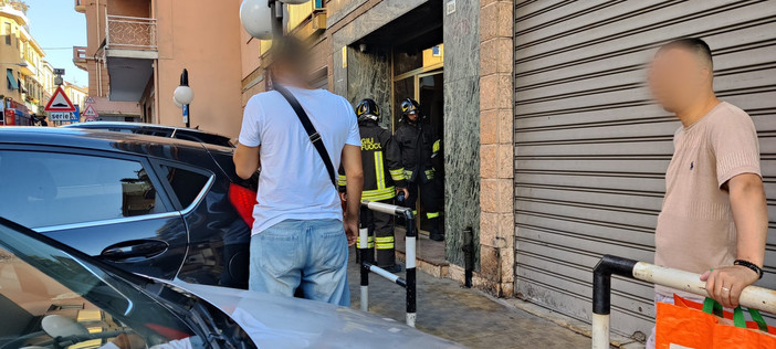 Sospetta fuga gas a Sanremo: intervento dei vigili del fuoco in un palazzo