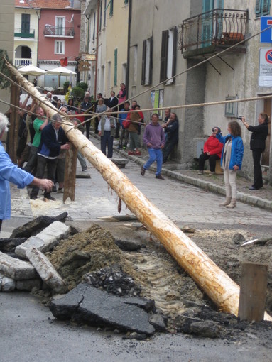 Bajardo, domenica si svolgerà la “Festa Ra Barca”: evento storico che va in scena da 700 anni (foto)