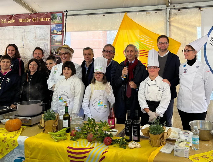 Alla Fiera di San Martino gli Special Olympics di Viceversa food ambassador della Cucina Bianca di Mendatica (foto)