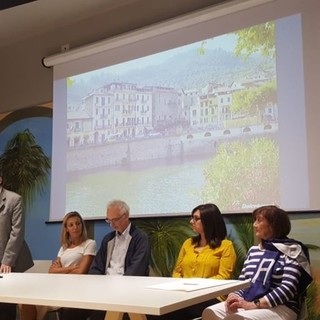 Da destra: Dott. Agr. Livio Quaranta, Claudia Aprosio, Arch. Vanessa Anfossi, Prof. Mauro Mariotti, Assessore Barbara Biale del Comune di Sanremo