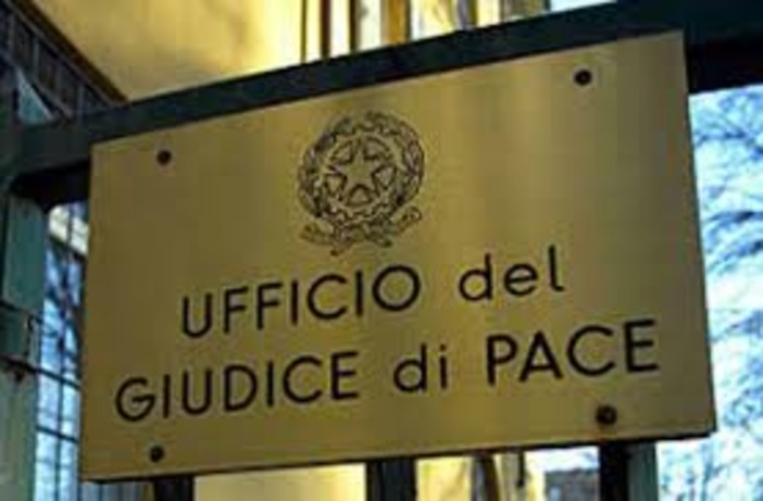 Imperia: i giudici onorari in soccorso dei giudici di pace per snellire le numerose pratiche. Approvato il progetto del presidente del tribunale Edoardo Bracco