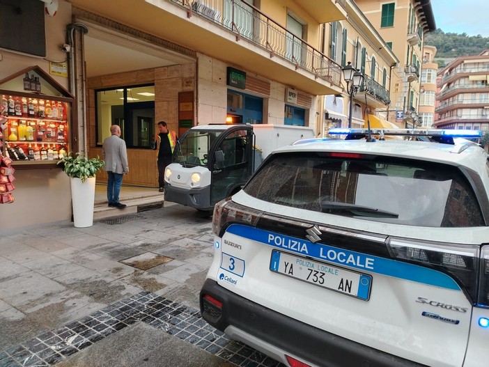 Ventimiglia, degrado e poca sicurezza: chiusa la galleria tra via Ruffini e via Biamonti