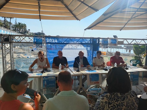 L'iniziativa 'Bandiera Blu: al mare in sicurezza' sbarca anche sulle spiagge di Sanremo (Foto e video)