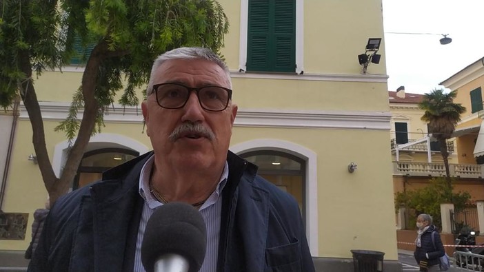 Diano Marina: accuse a Giacomo Chiappori. Il Sindaco si difende: &quot;Mi avete preso per un barbone?&quot;