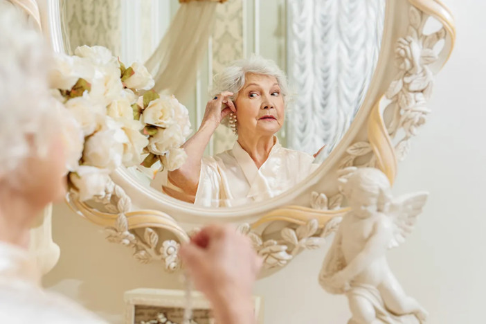 Orecchini antichi della nonna: scopri il loro valore e storia