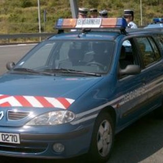 Mentone: migranti ed un agente ferito durante un operazione di controllo delle nuove 'vie dei migranti'