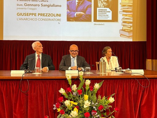A Sanremo il ministro della Cultura Gennaro Sangiuliano: &quot;Il turismo è cambiato, c'è grande sete di conoscenza&quot; (Foto e video)